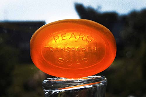Pears Transparent Amber Soap | Made with Natural Oils and Glycerin | Pure and Gentle Soap with Moisturising and Cleansing Effect | Dermatologist Recommended for Delicate Skin | Pack of 12 x 125g Bars - Bargain Genie